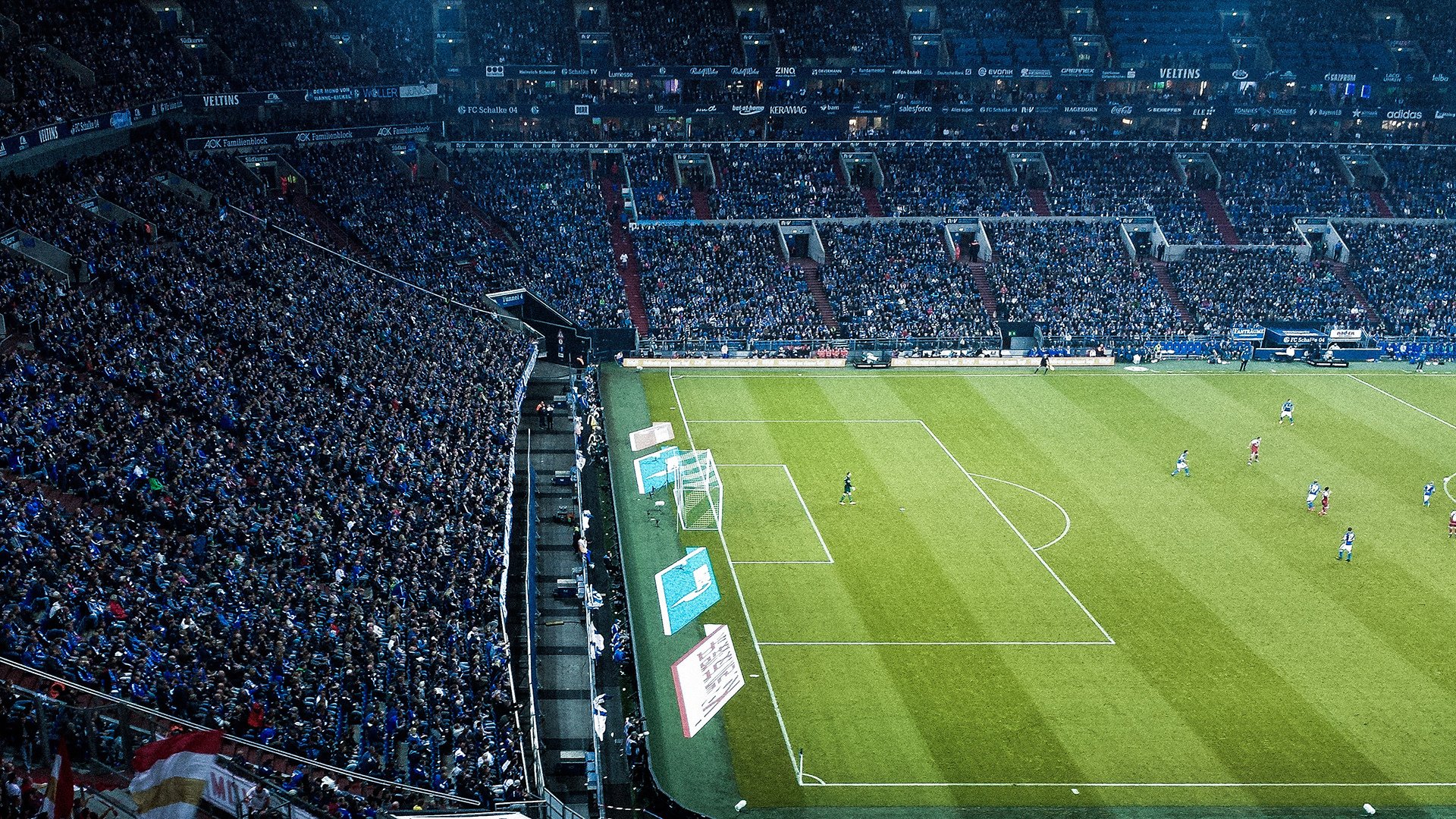 英超争冠焦点战,卡塔尔资本如何单节拉开英格兰足球的差距